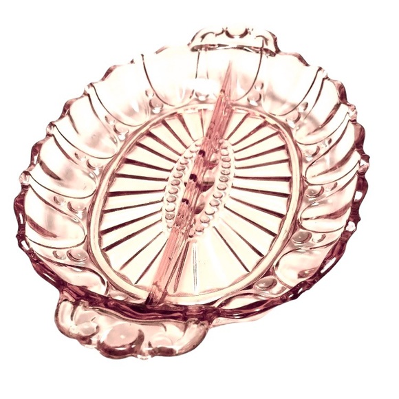 Vintage Pink Depression Glass Dish Oyster and Pearl Pattern Divided Bowl - Picture 2 of 5